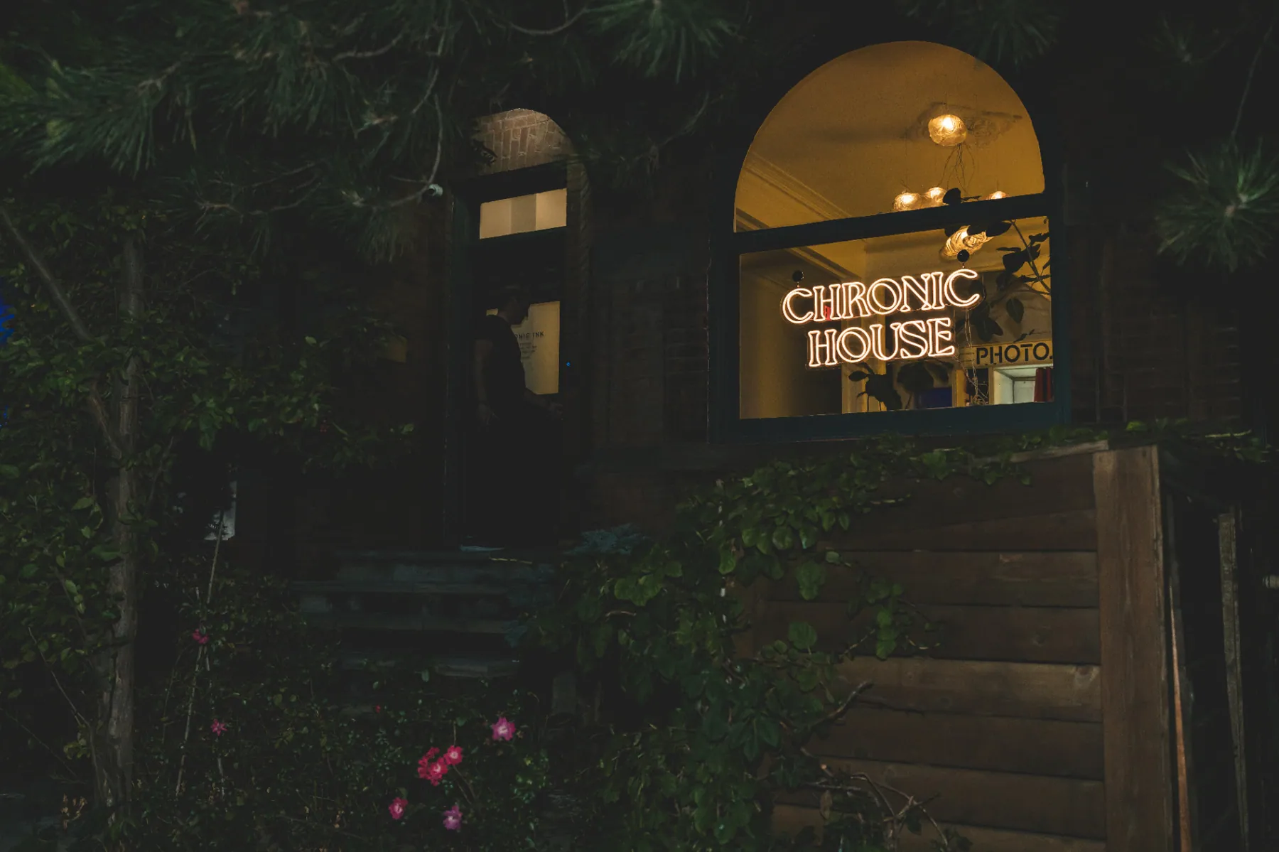 Chronic House — Neon — Chronic House